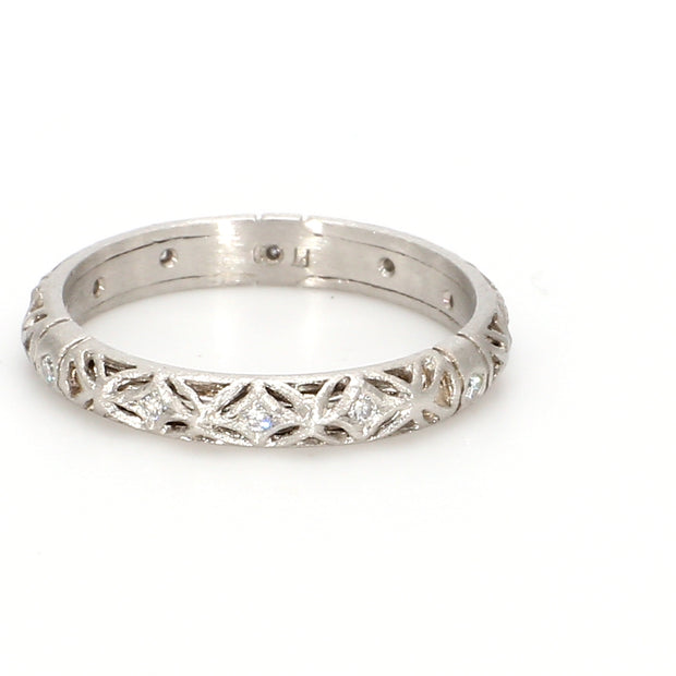 Exterior Vented Eternity Band
