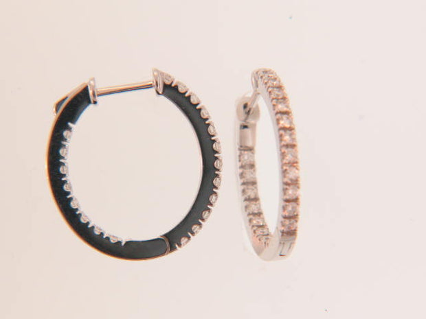 18KWG Earring by Memoire
