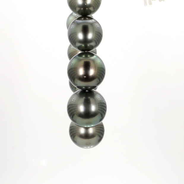 Stunning Tahitian Pearl Necklace 13-17mm